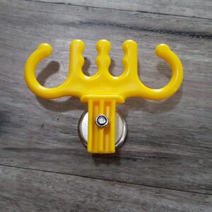 Magnetic cable and lead support - Moose Hook